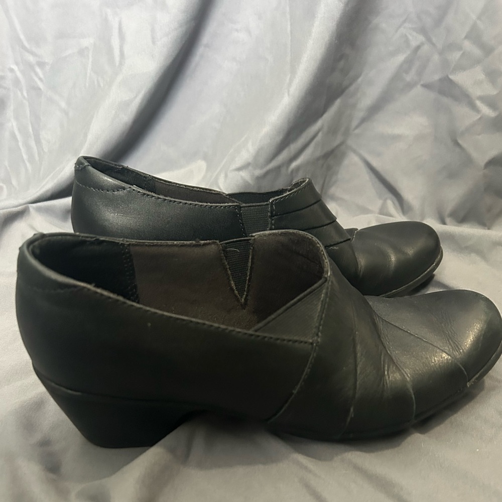 ClarksRosalyn Adele Loafer Size 8 Wide Black Leather Low Block Heel Shootie - Picture 4 of 8